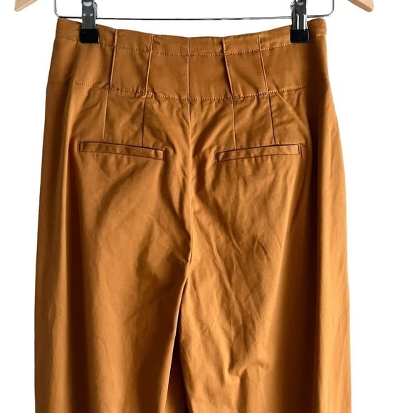 Banana Republic High-Rise Tapered Pleated Cropped Pant in Nutmeg Spice/Rust, 2 - Picture 8 of 10